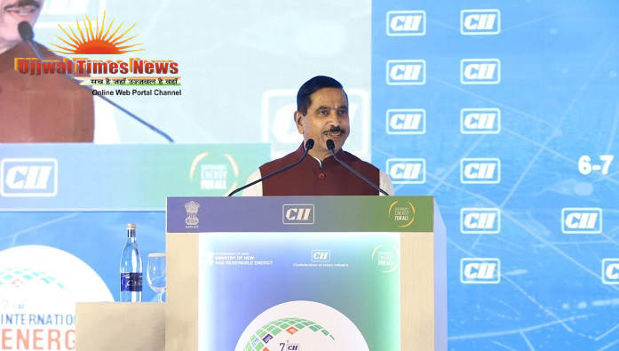 रूफटॉप सोलर इंस्टॉलेशन हर दिन 16,000 से ज़्यादा हो गए हैं: प्रहलाद जोशी